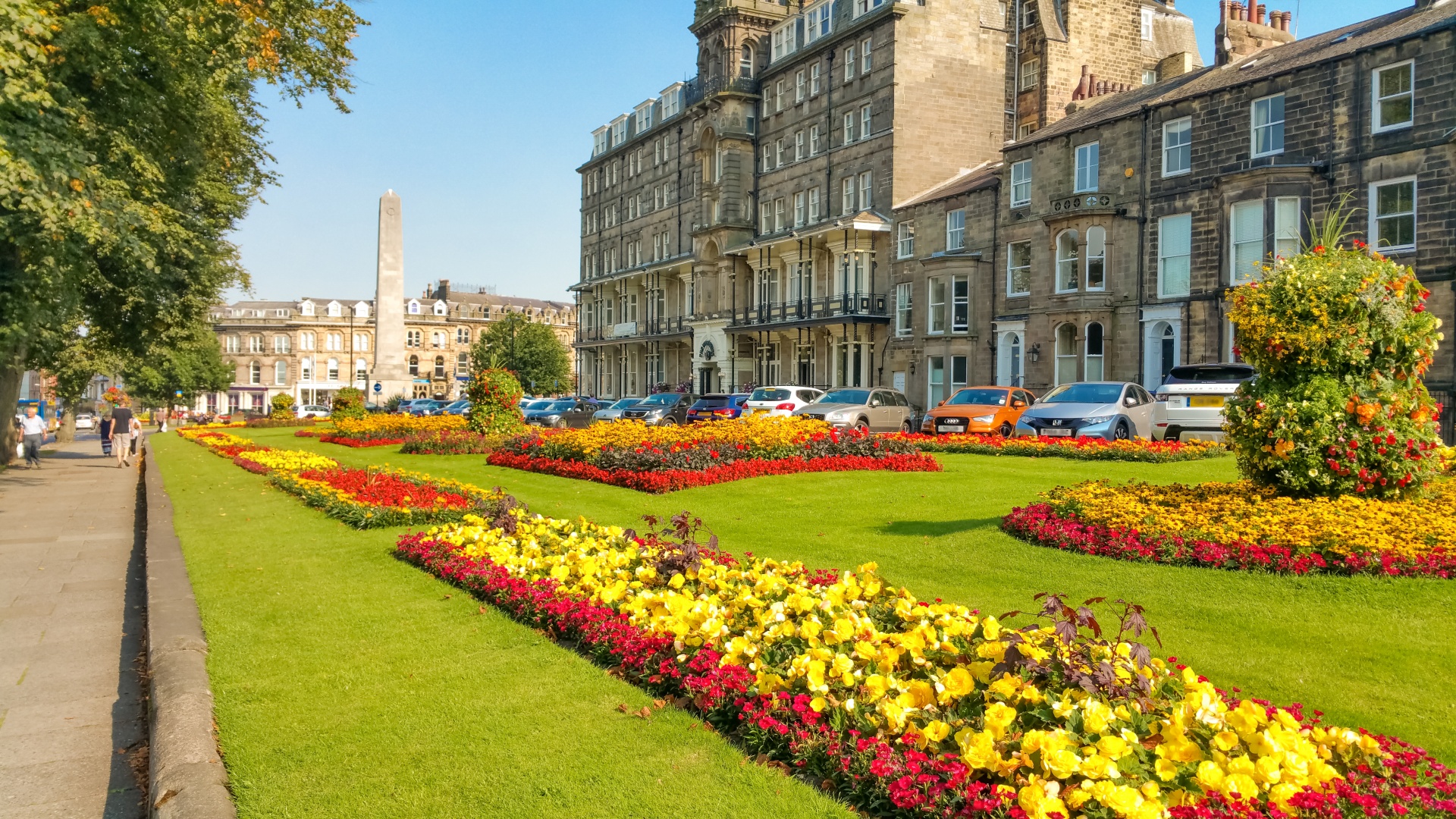 Central Harrogate and the Cenotaph