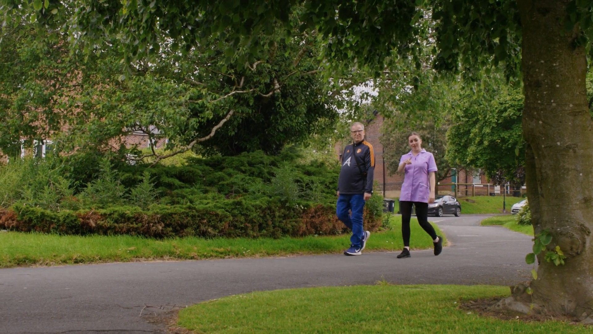 Select Choice carer with client at home